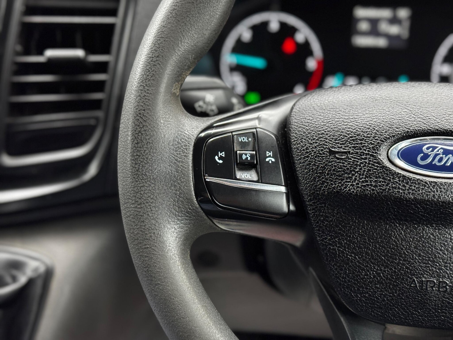 Used Ford Transit Custom 2018 for sale - 76936615: Photo 17