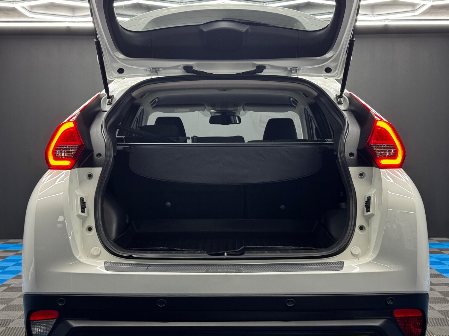 Used Mitsubishi Eclipse Cross 2019 for sale - 76849732: Photo 41