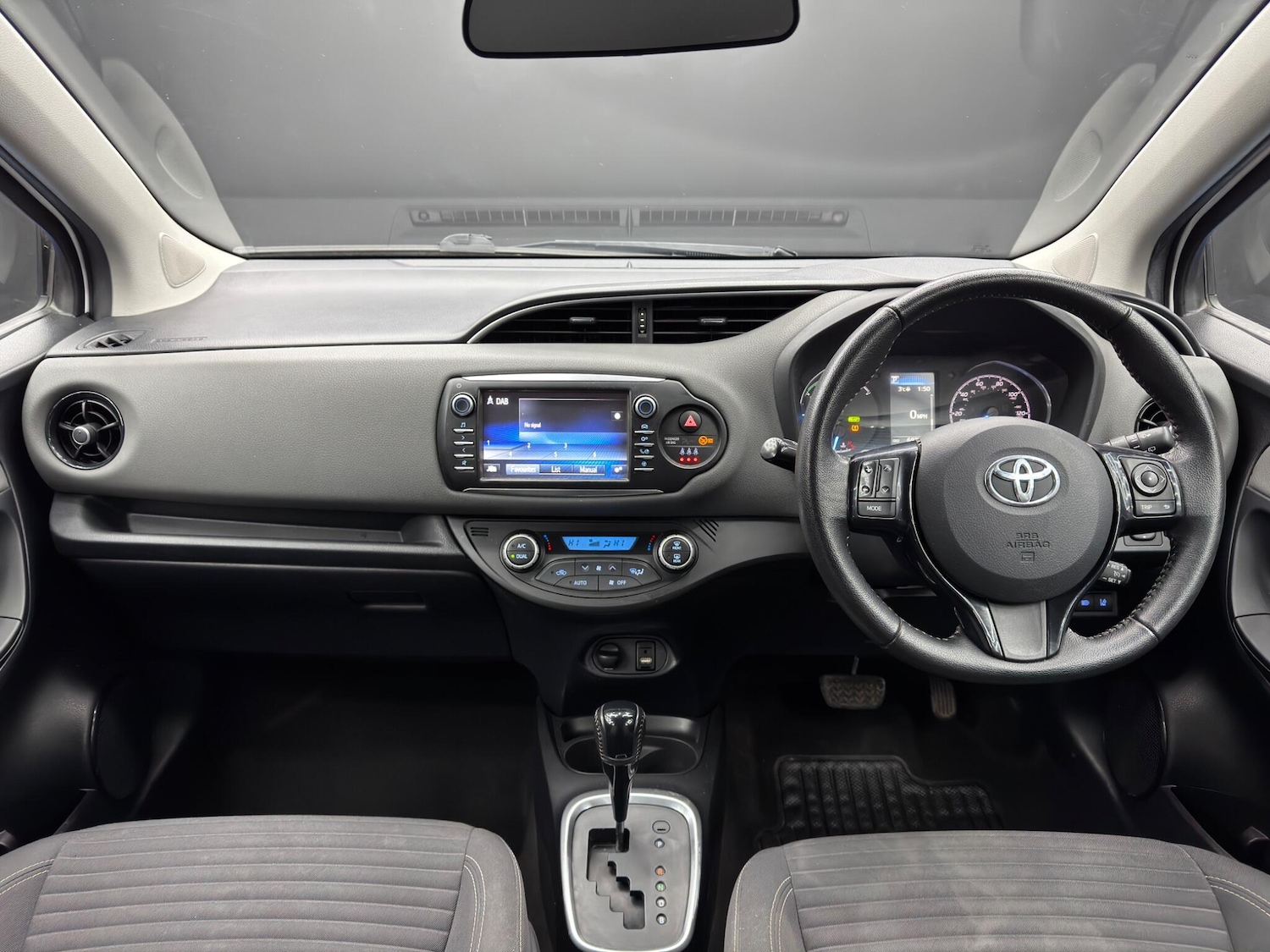 Used Toyota Yaris 2020 for sale - 77156169: Photo 10