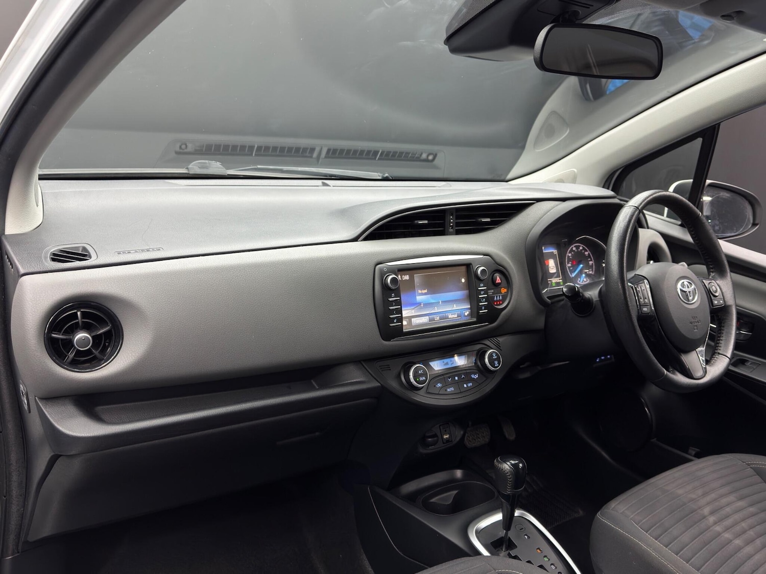 Used Toyota Yaris 2020 for sale - 77156169: Photo 11