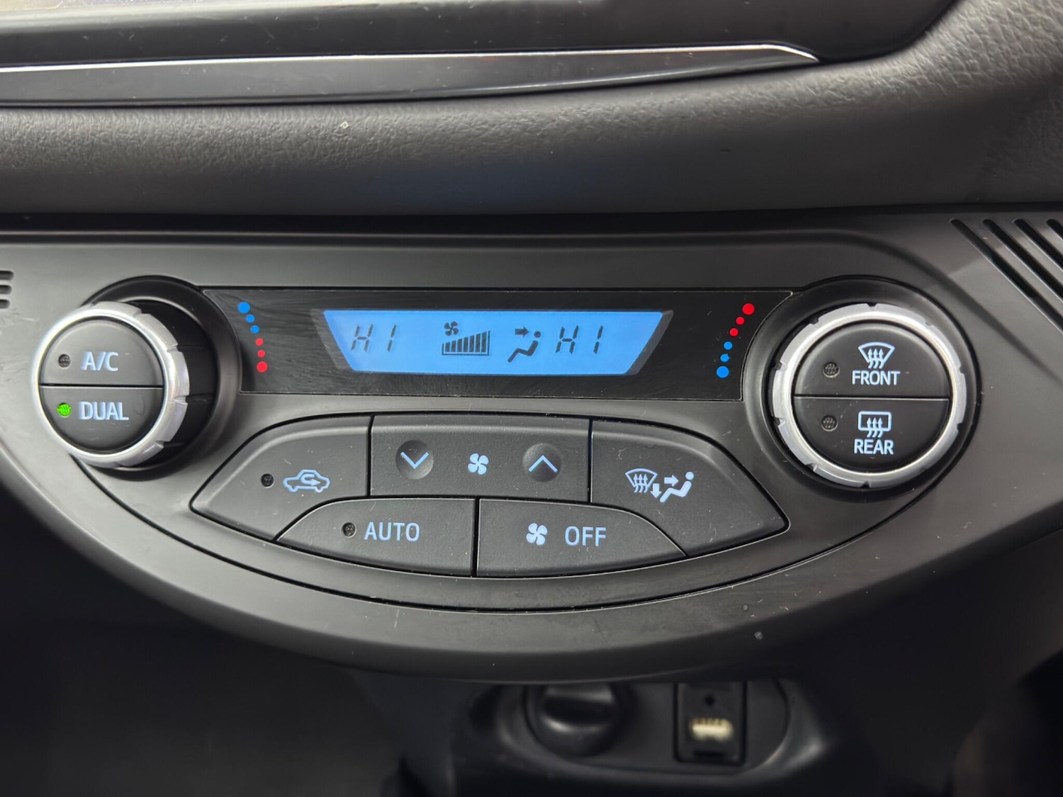 Used Toyota Yaris 2020 for sale - 77156169: Photo 26