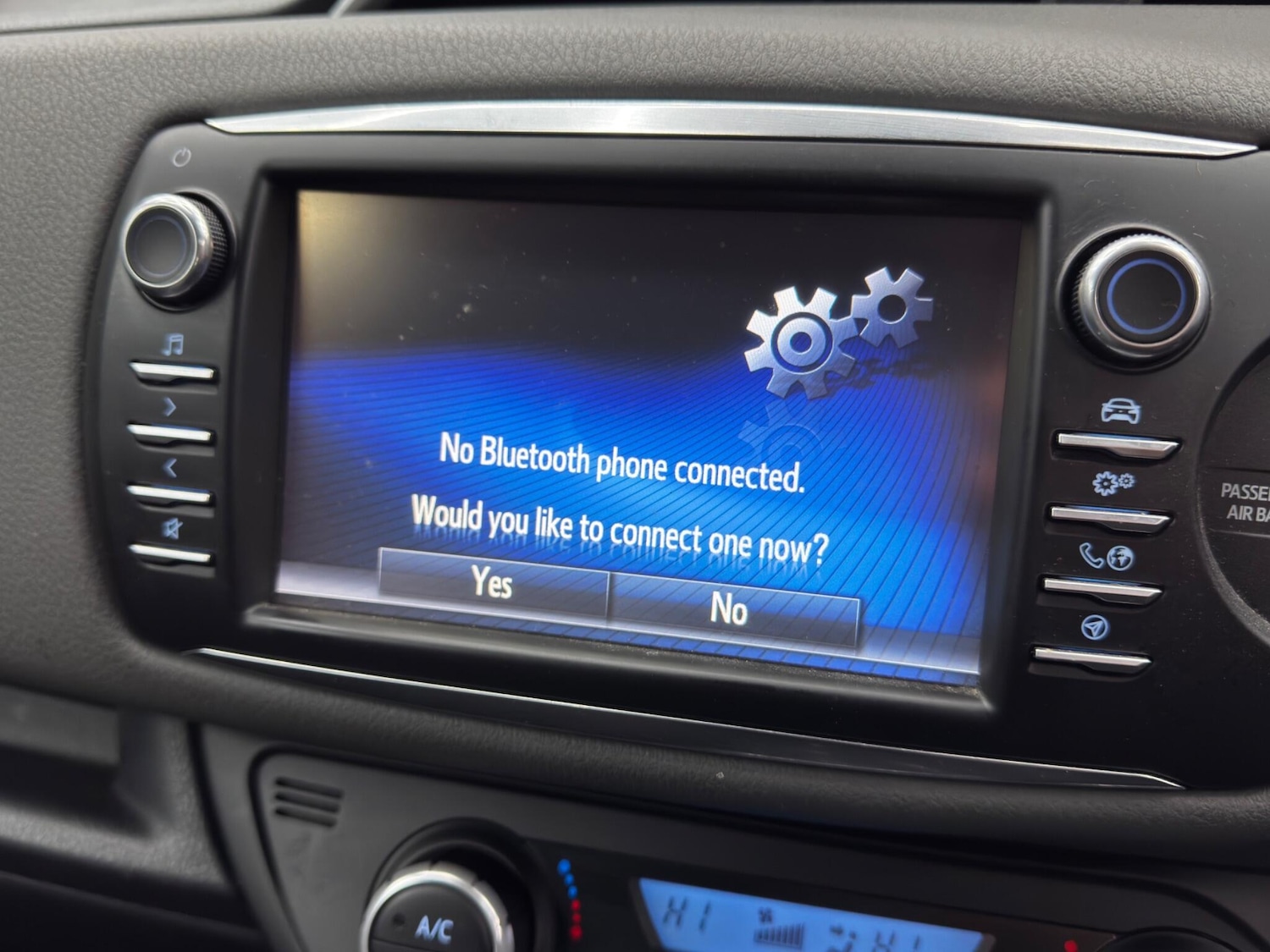 Used Toyota Yaris 2020 for sale - 77156169: Photo 28