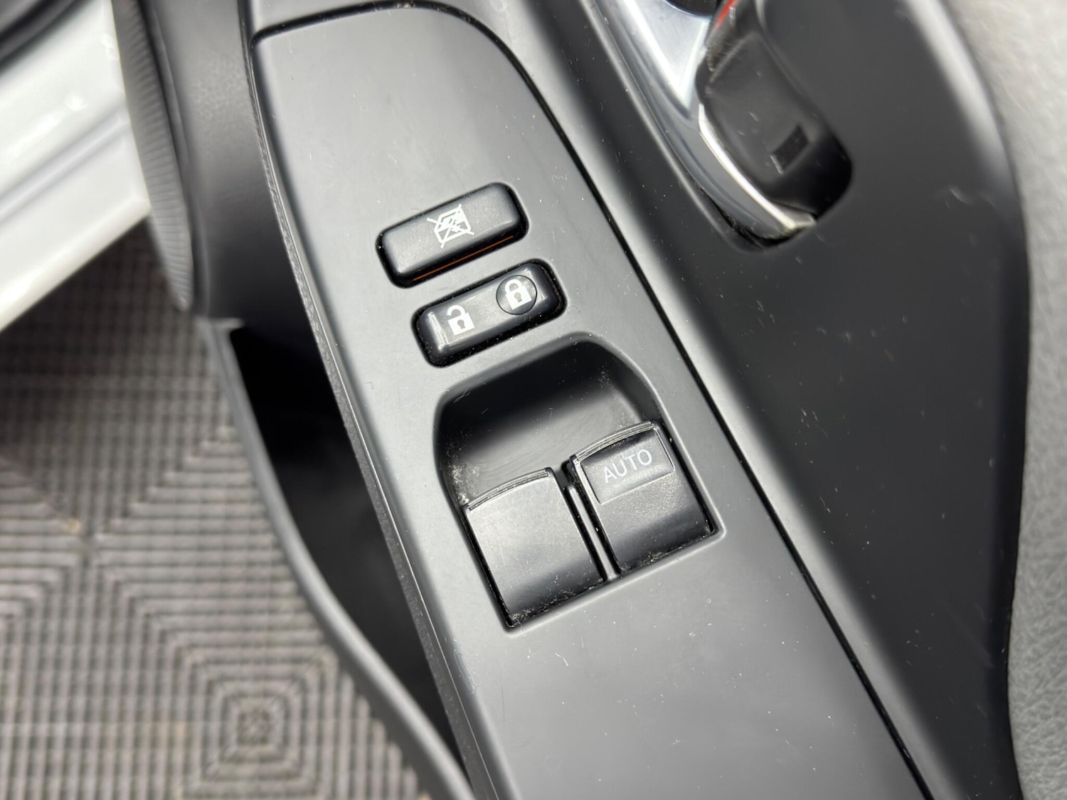 Used Toyota Yaris 2020 for sale - 77156169: Photo 33