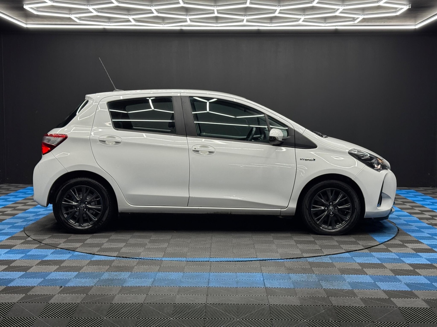 Used Toyota Yaris 2020 for sale - 77156169: Photo 4