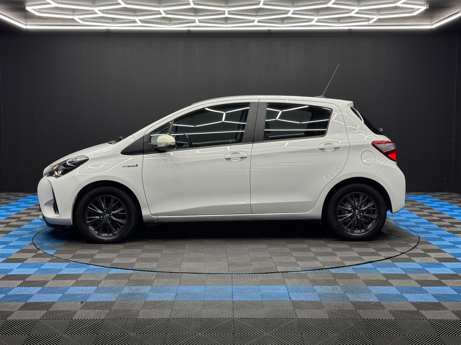 Used Toyota Yaris 2020 for sale - 77156169: Photo 8