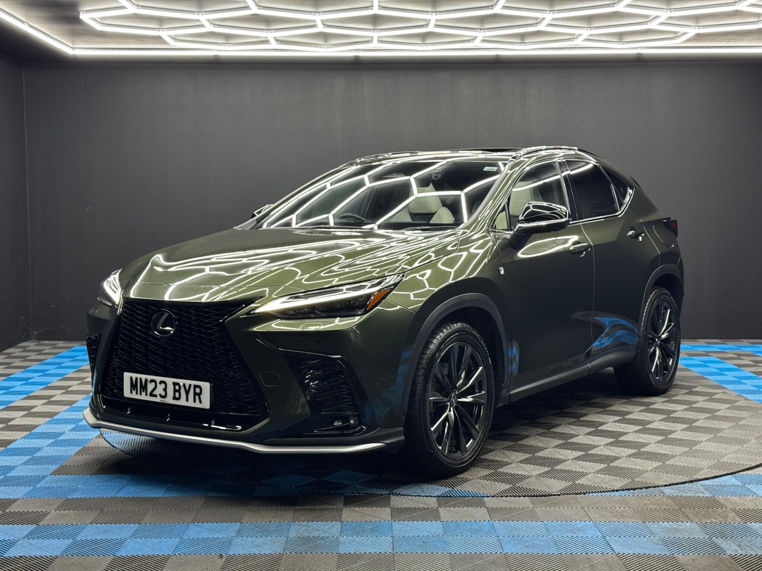 Used Lexus NX 2023 for sale - 78047357: Photo 3