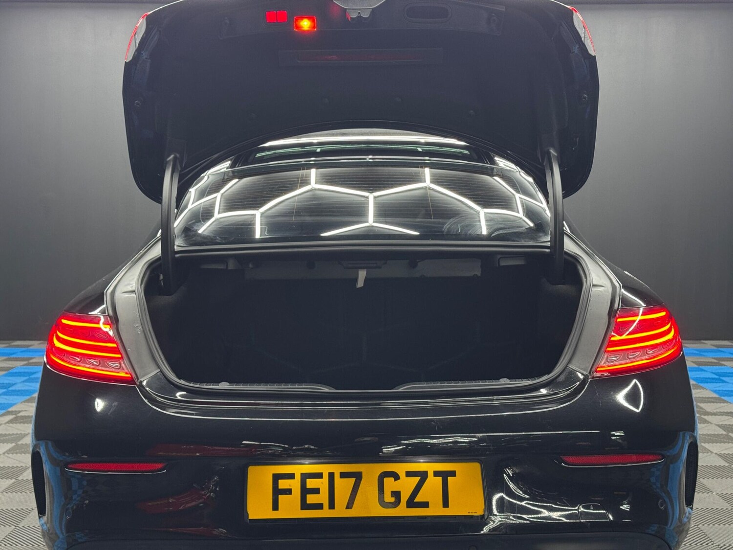 Used Mercedes-Benz C Class 2017 for sale - 77524818: Photo 38