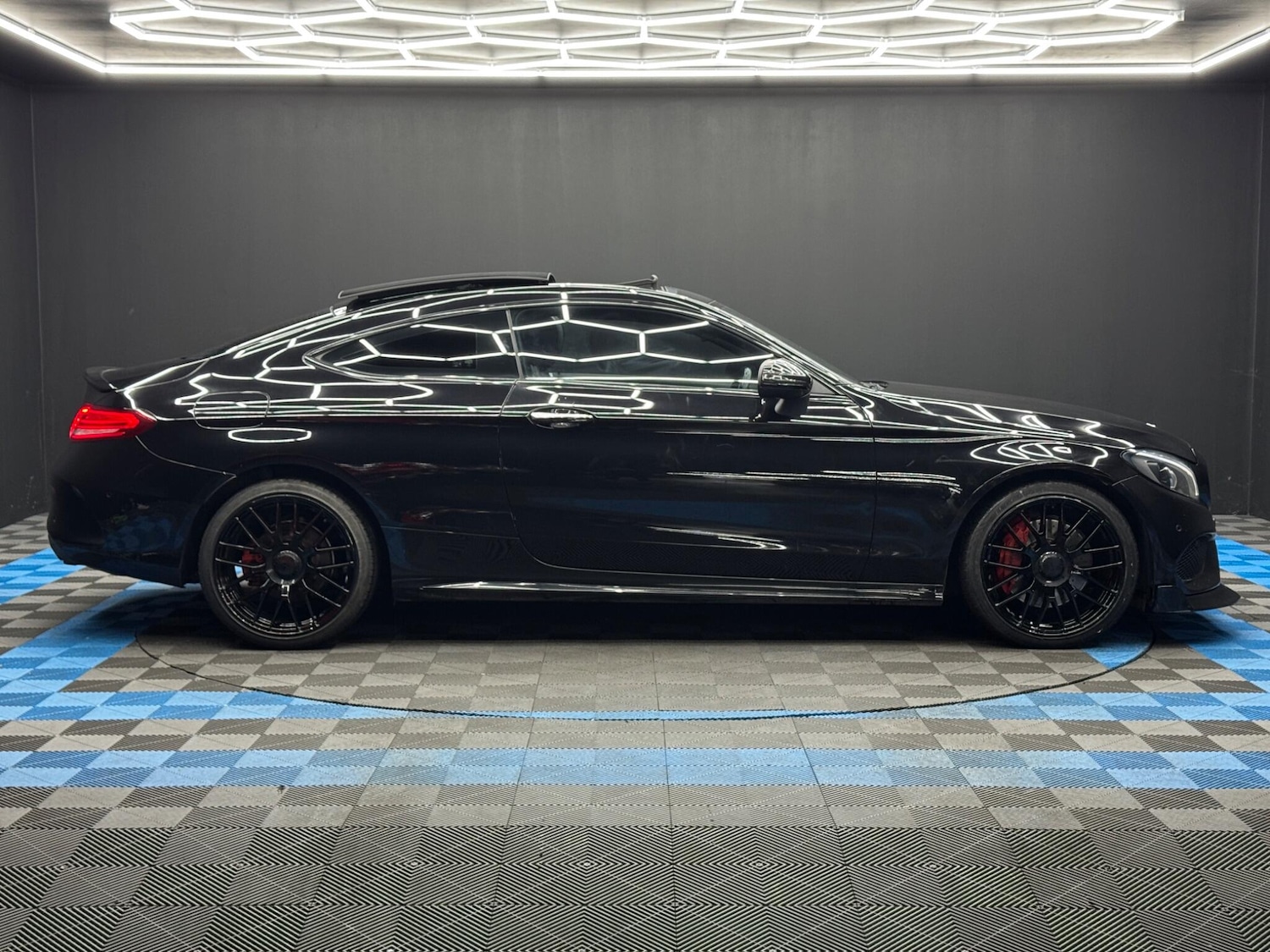 Used Mercedes-Benz C Class 2017 for sale - 77524818: Photo 4