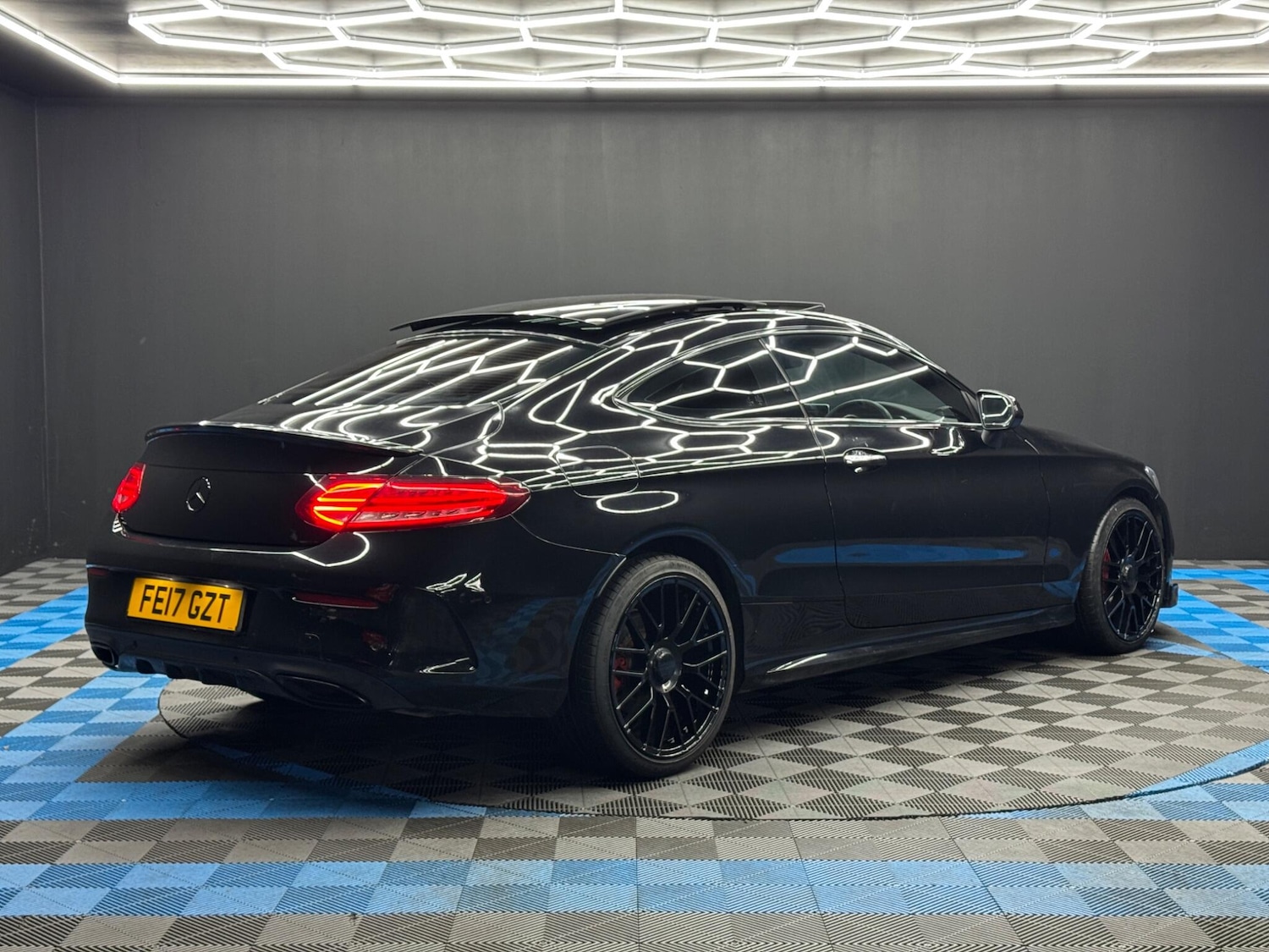 Used Mercedes-Benz C Class 2017 for sale - 77524818: Photo 5