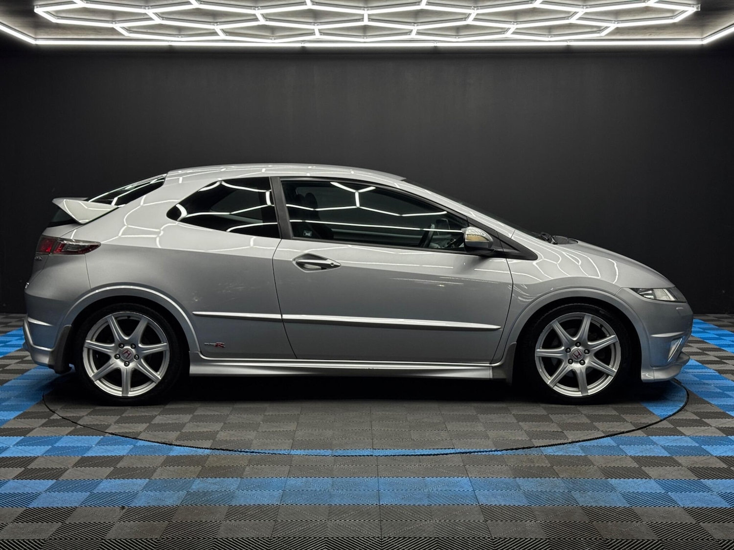 Used Honda Civic 2010 for sale - 76913932: Photo 4