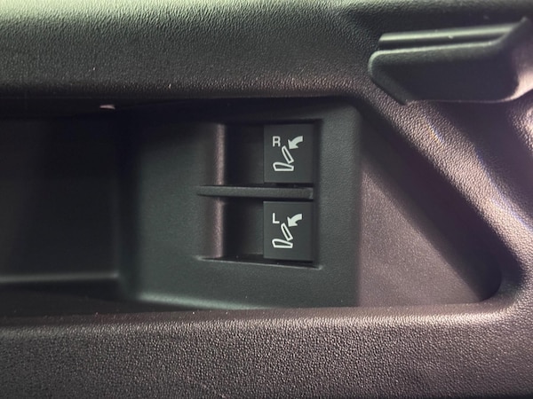 Used Land Rover Discovery Sport 2017 for sale - 76314277: Photo 41