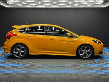 Used Ford Focus 2013 for sale - 77156067: Photo