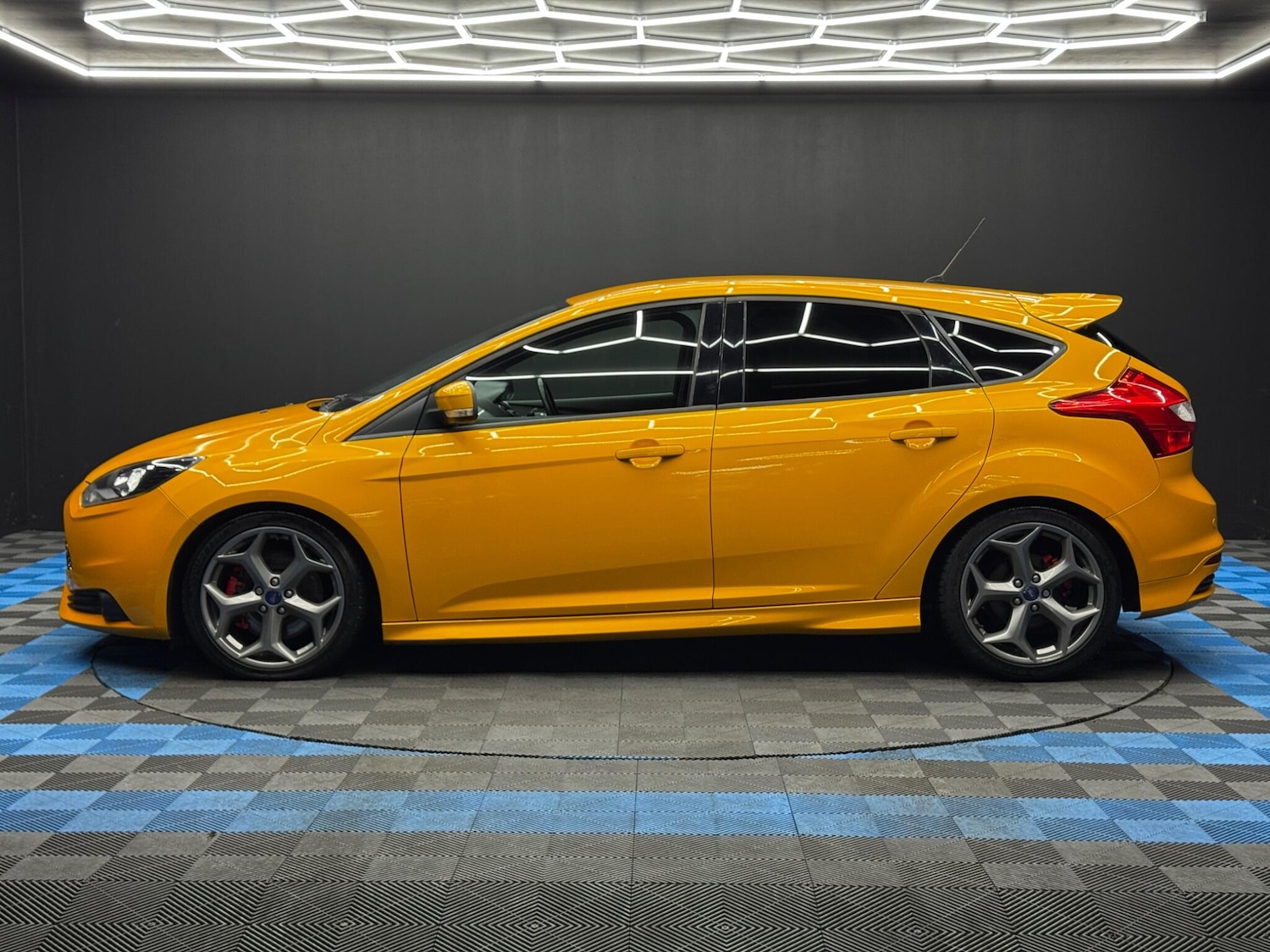 Used Ford Focus 2013 for sale - 77156067: Photo 8