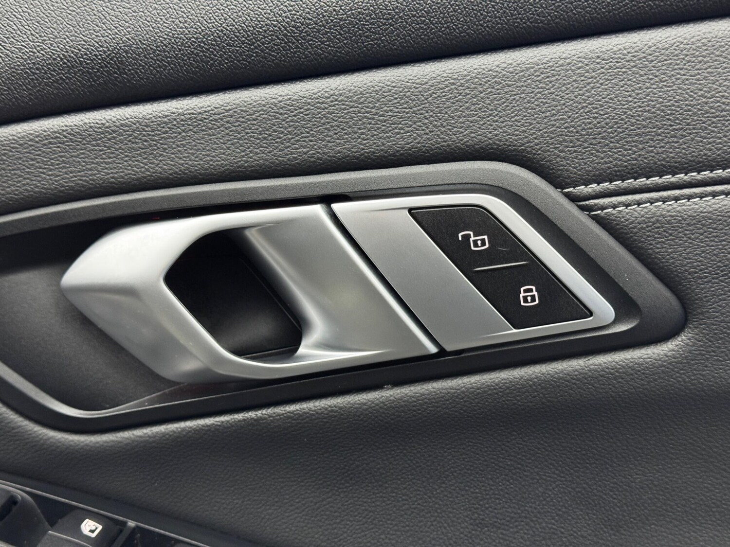 Used BMW 3 Series for sale - 77496168: Photo 44