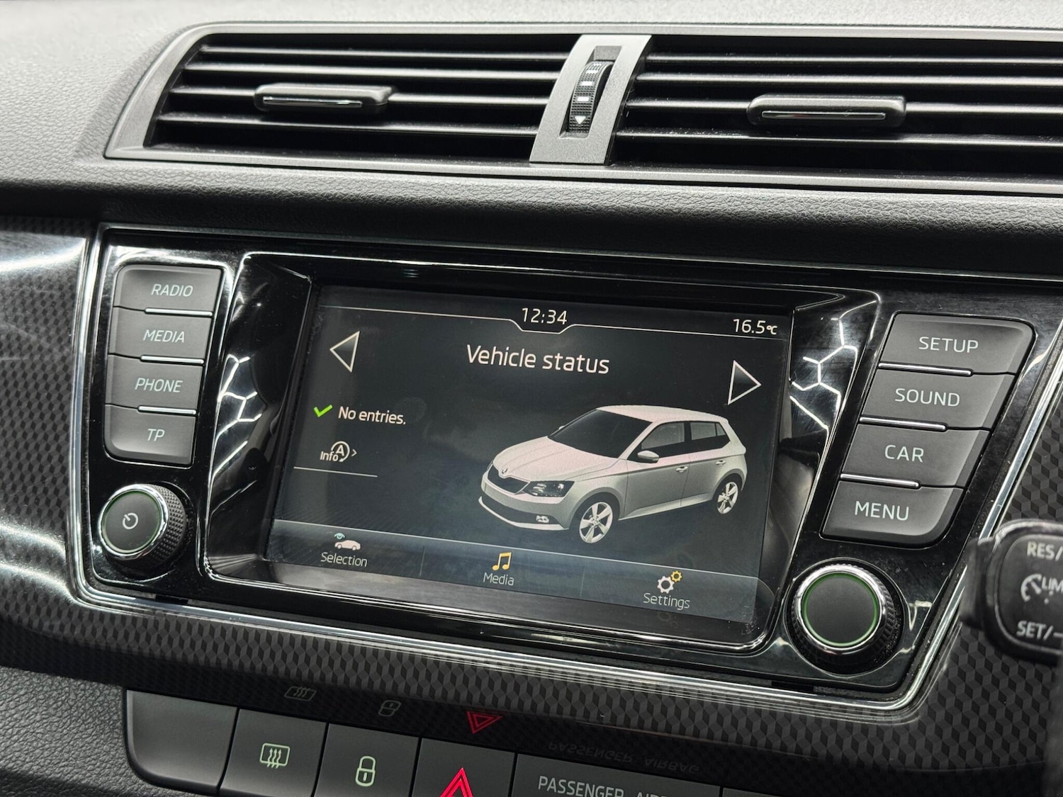 Used Skoda Fabia 2017 for sale - 76666529: Photo 31