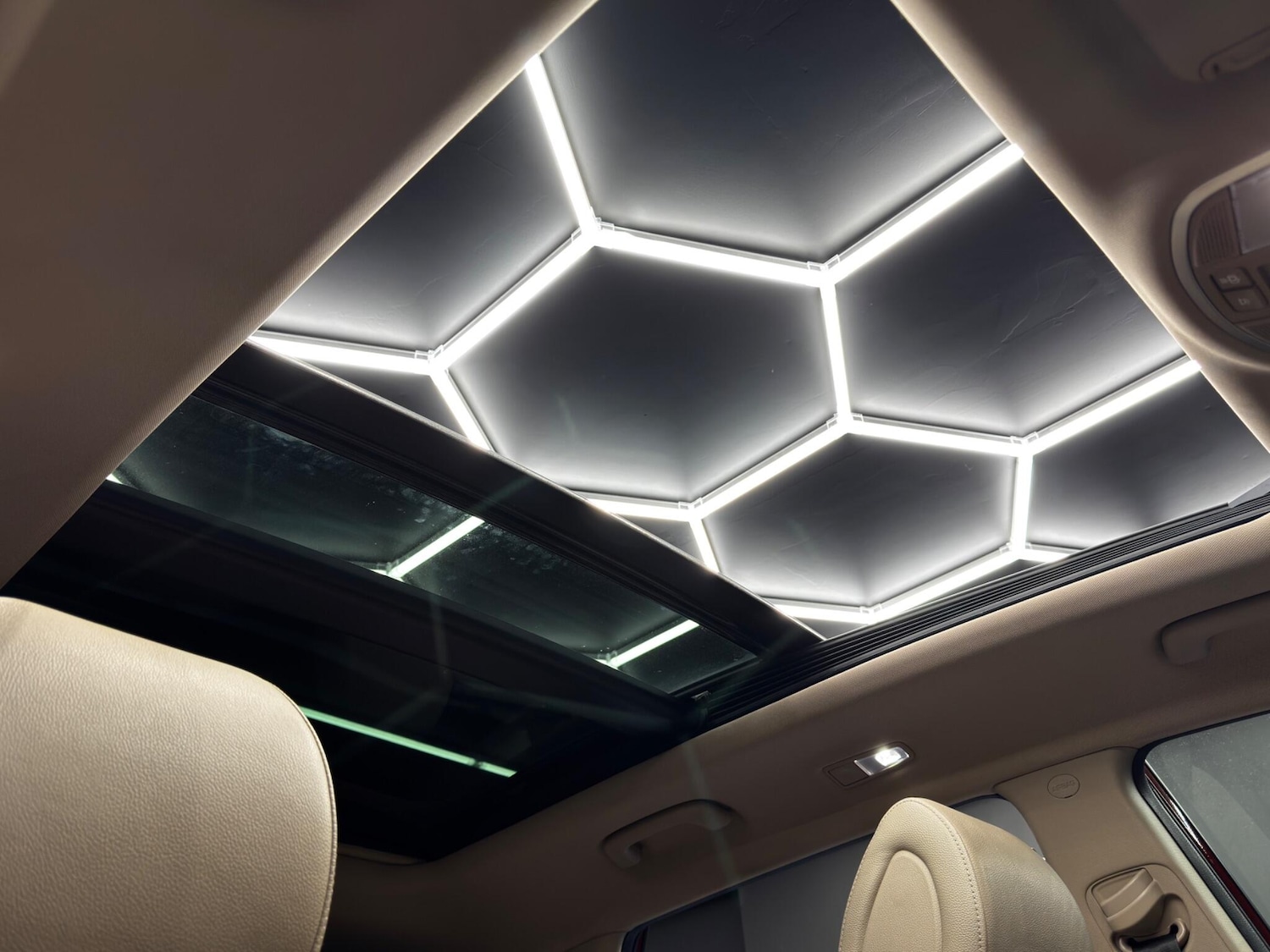 Used Hyundai TUCSON 2016 for sale - 76742758: Photo 32