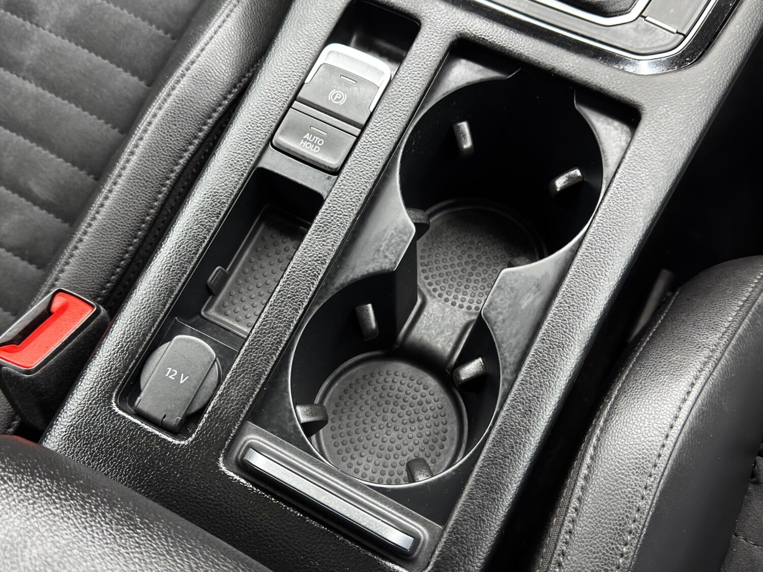 Used Volkswagen Passat 2019 for sale - 76850043: Photo 24