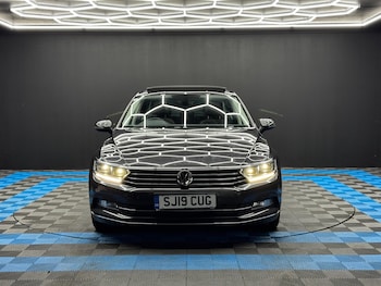 Used Volkswagen Passat 2019 for sale - 76850043: Photo