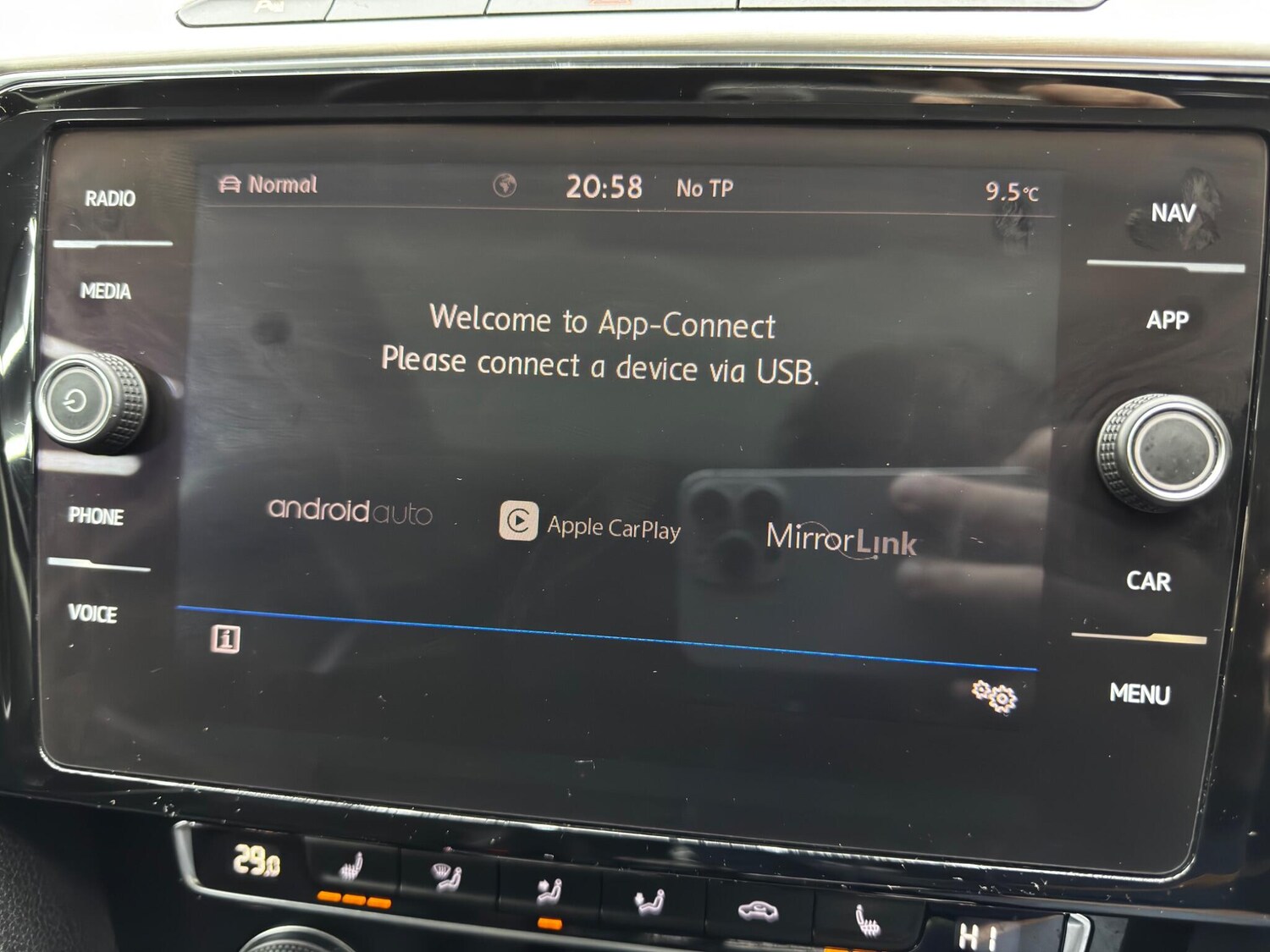 Used Volkswagen Passat 2019 for sale - 76850043: Photo 31