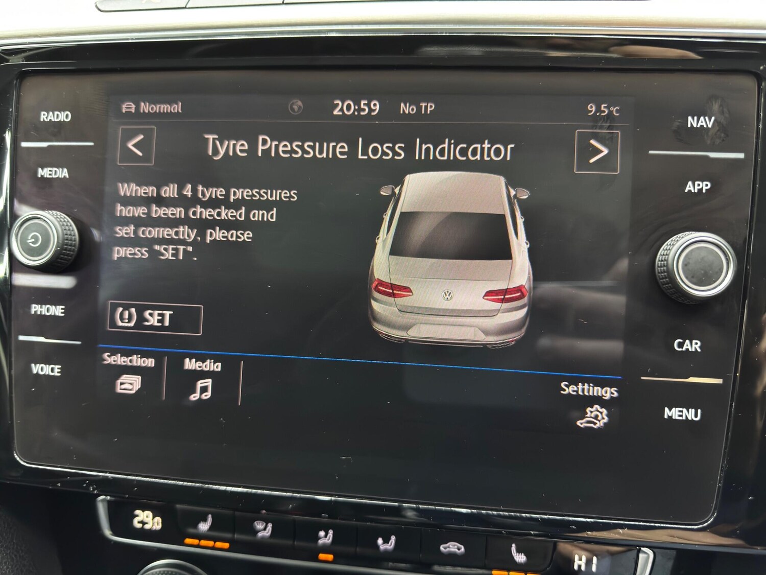 Used Volkswagen Passat 2019 for sale - 76850043: Photo 32