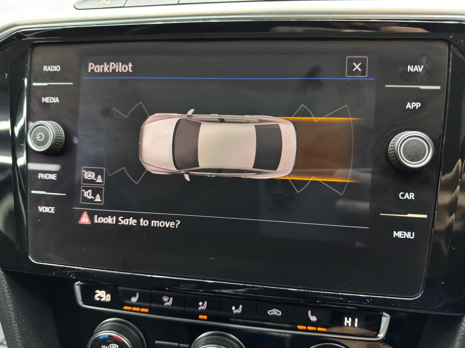 Used Volkswagen Passat 2019 for sale - 76850043: Photo 33