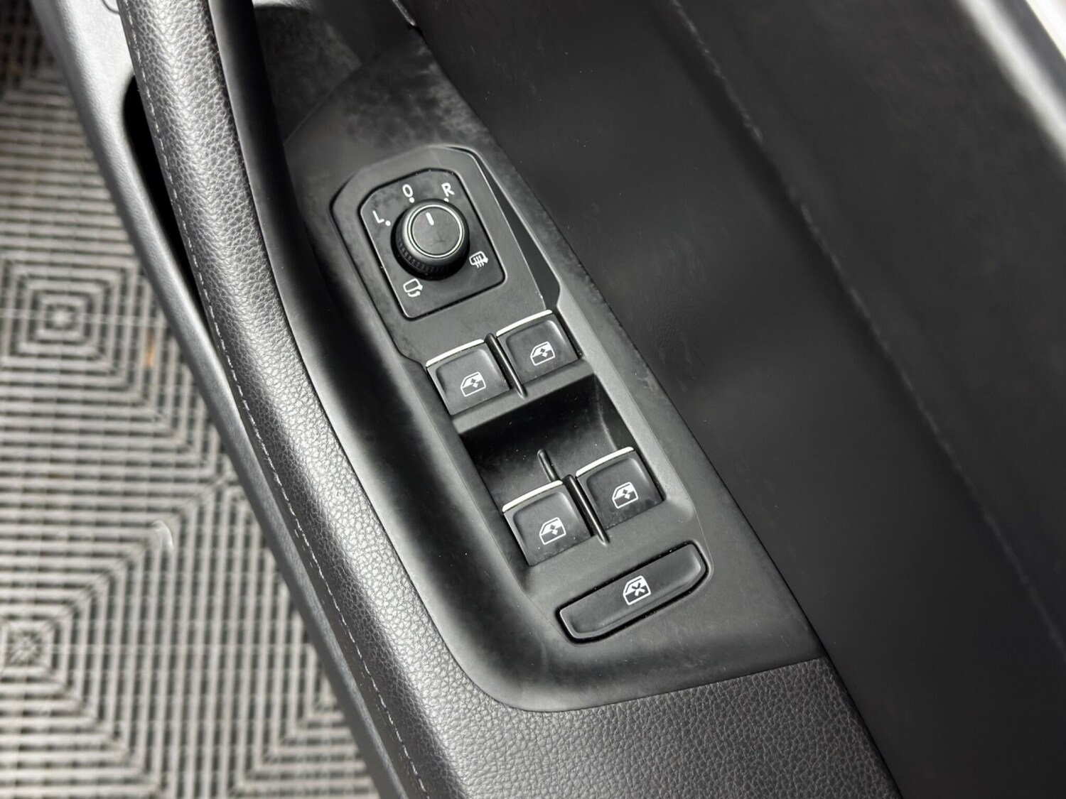 Used Volkswagen Passat 2019 for sale - 76850043: Photo 40