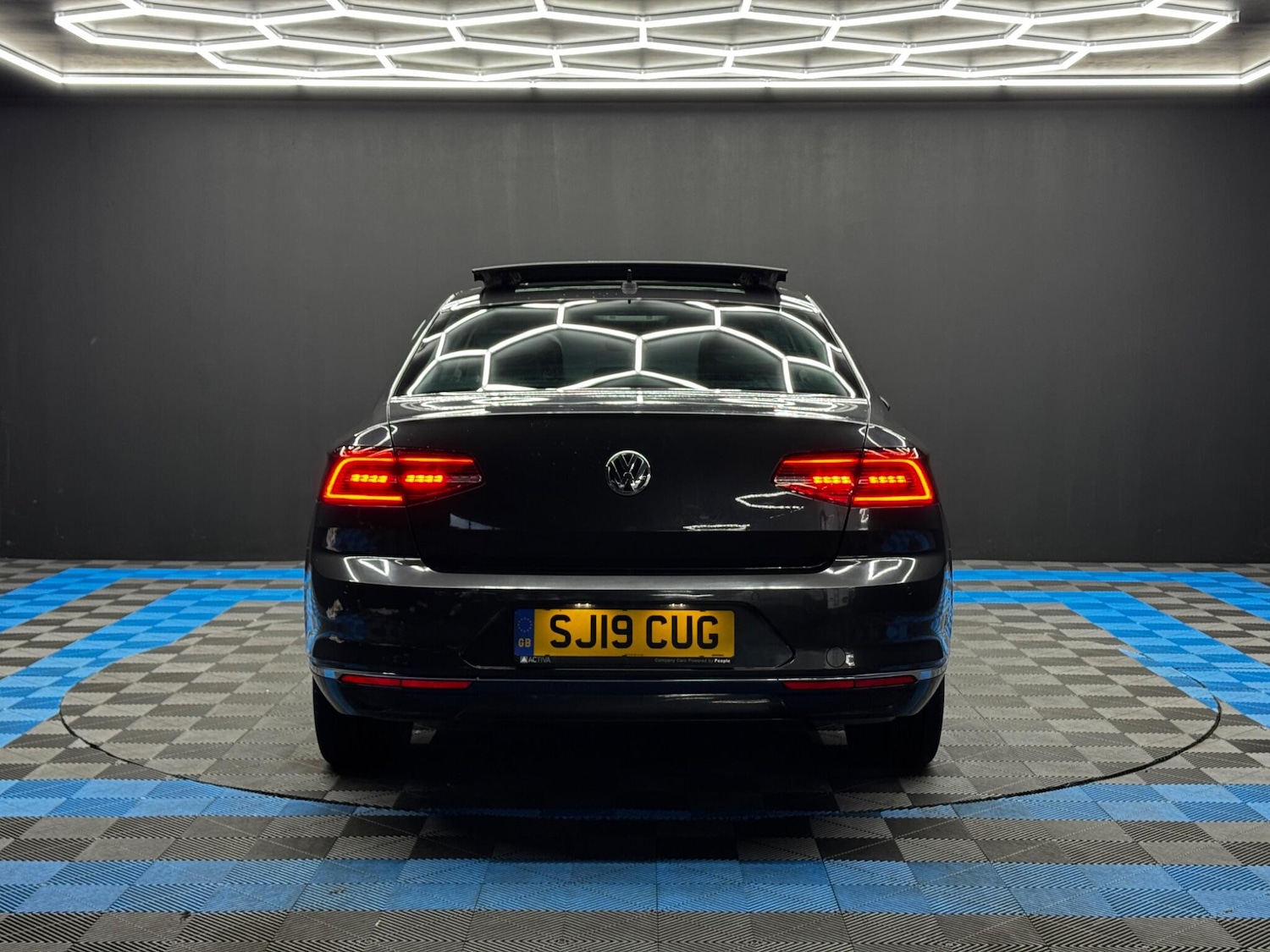 Used Volkswagen Passat 2019 for sale - 76850043: Photo 6