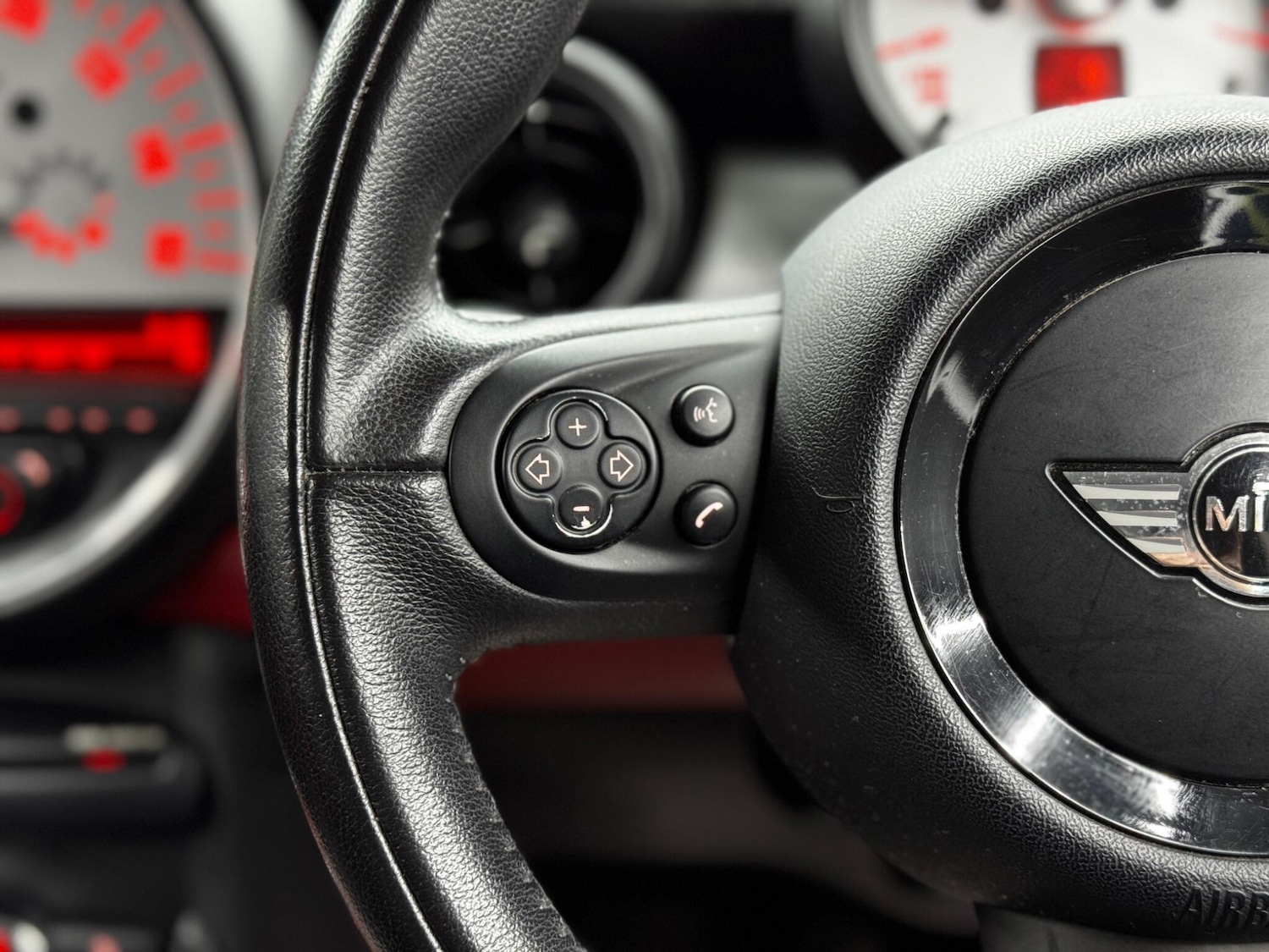 Used MINI Hatch 2011 for sale - 76965328: Photo 19