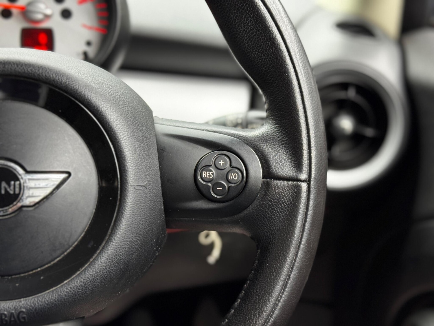 Used MINI Hatch 2011 for sale - 76965328: Photo 20