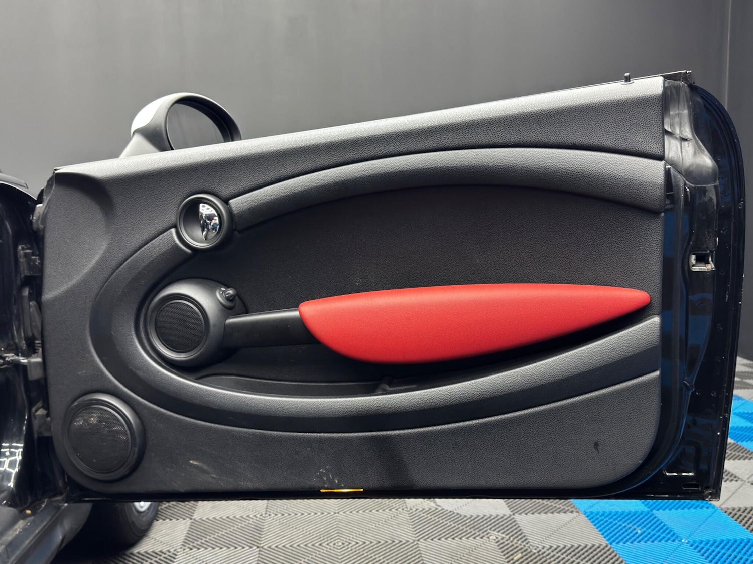 Used MINI Hatch 2011 for sale - 76965328: Photo 32