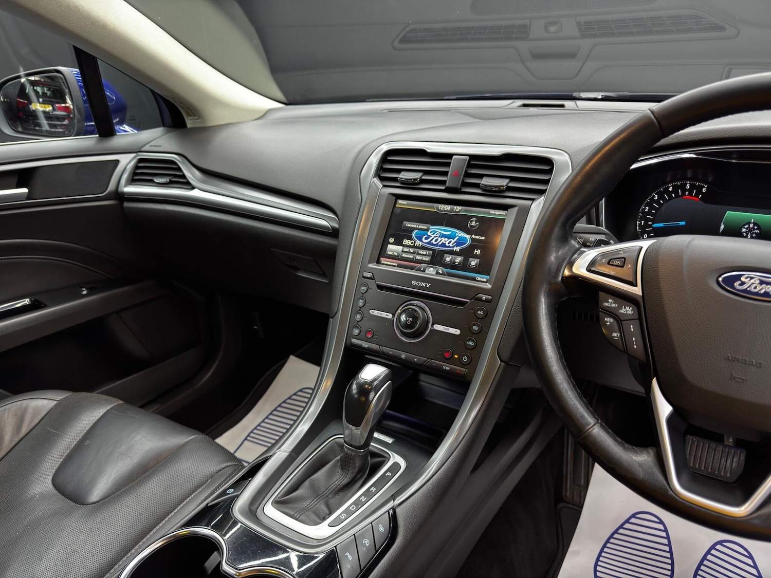 Used Ford Mondeo 2015 for sale - 76408930: Photo 23