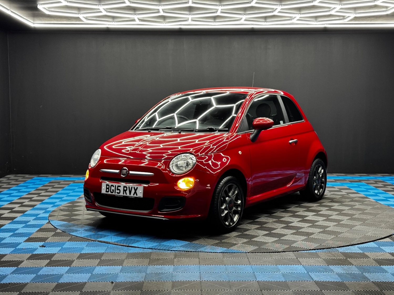 Used Fiat 500 2015 for sale - 76865544: Photo 3