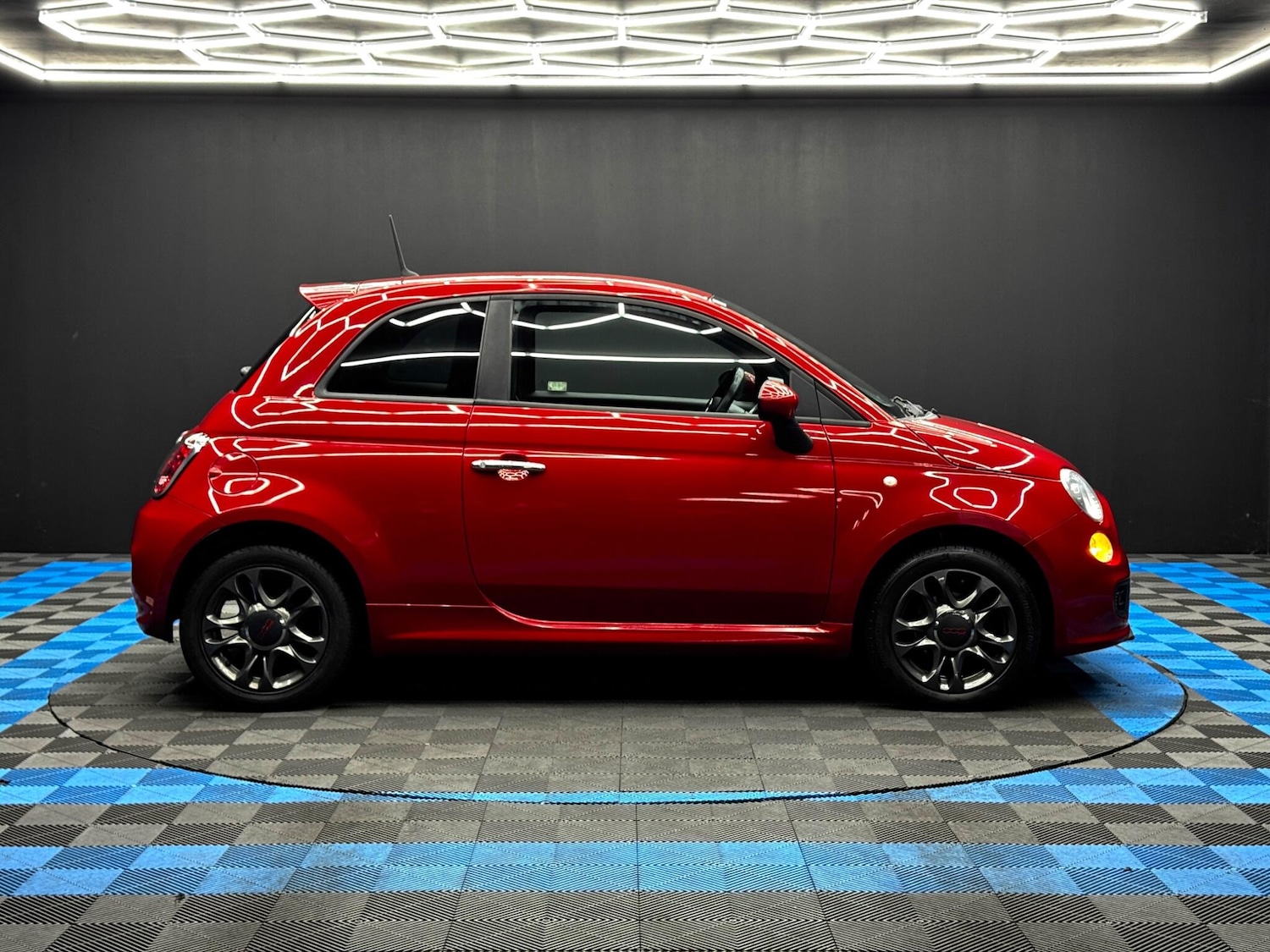 Used Fiat 500 2015 for sale - 76865544: Photo 4