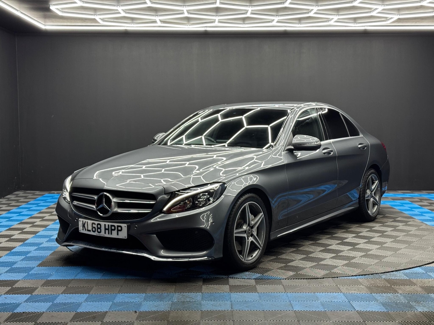 Used Mercedes-Benz C Class 2019 for sale - 77695549: Photo 3