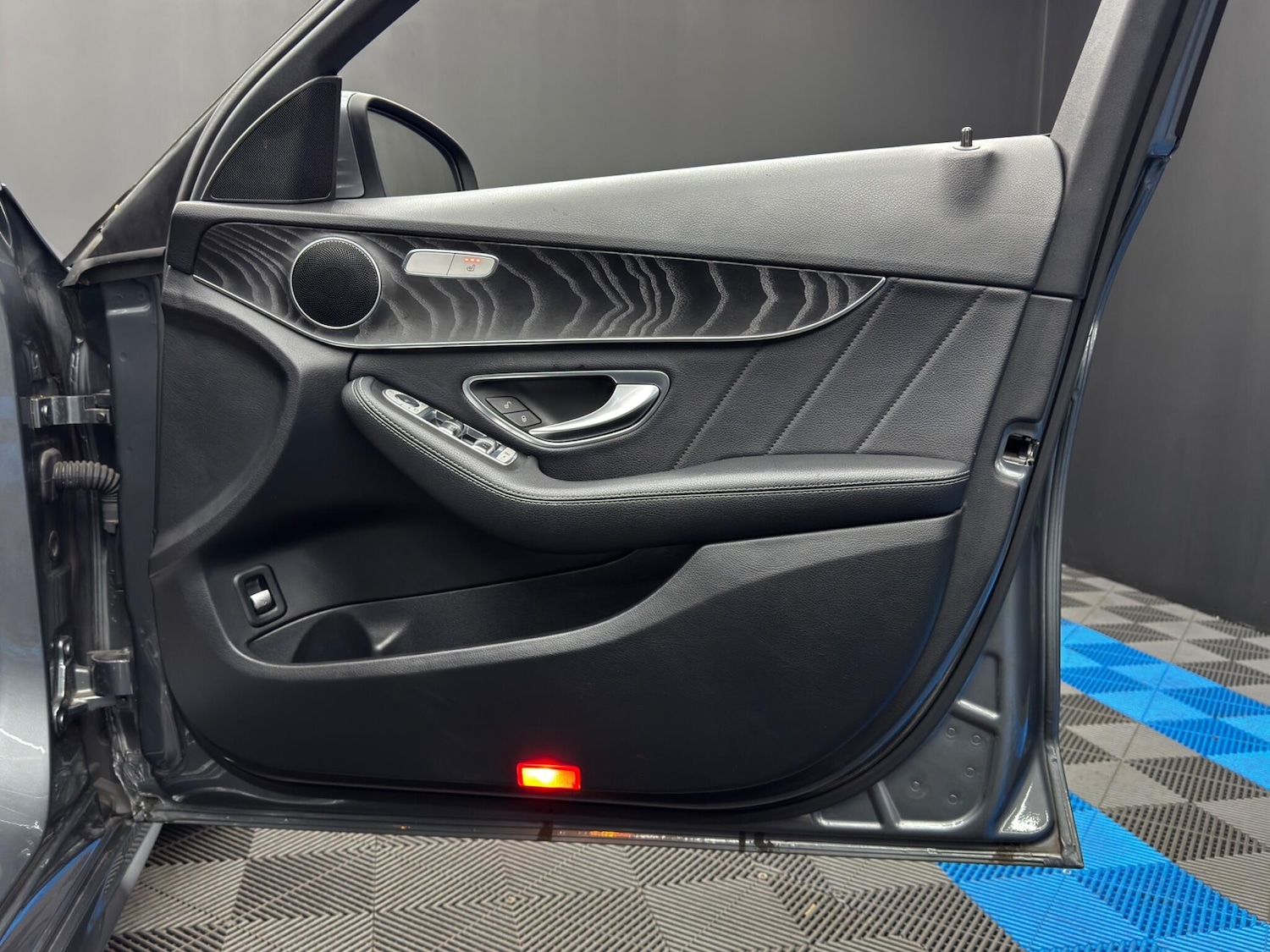 Used Mercedes-Benz C Class 2019 for sale - 77695549: Photo 38