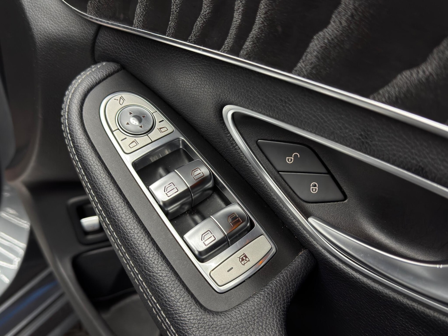 Used Mercedes-Benz C Class 2019 for sale - 77695549: Photo 40