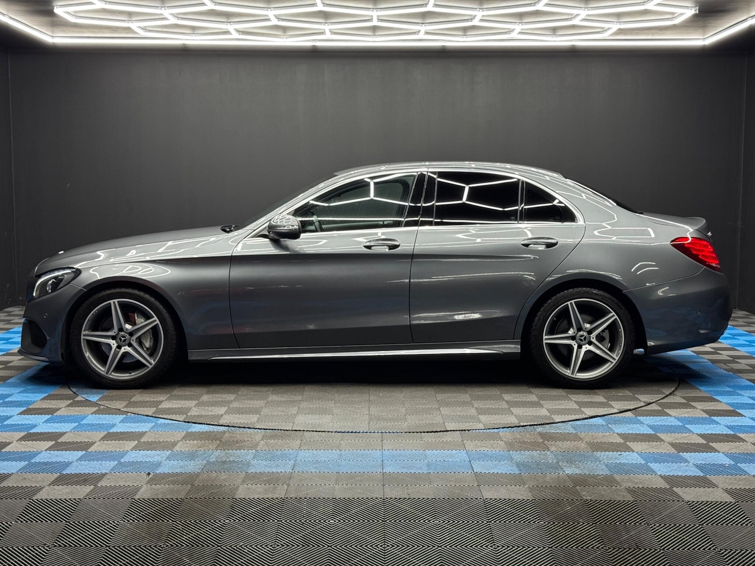 Used Mercedes-Benz C Class 2019 for sale - 77695549: Photo 8