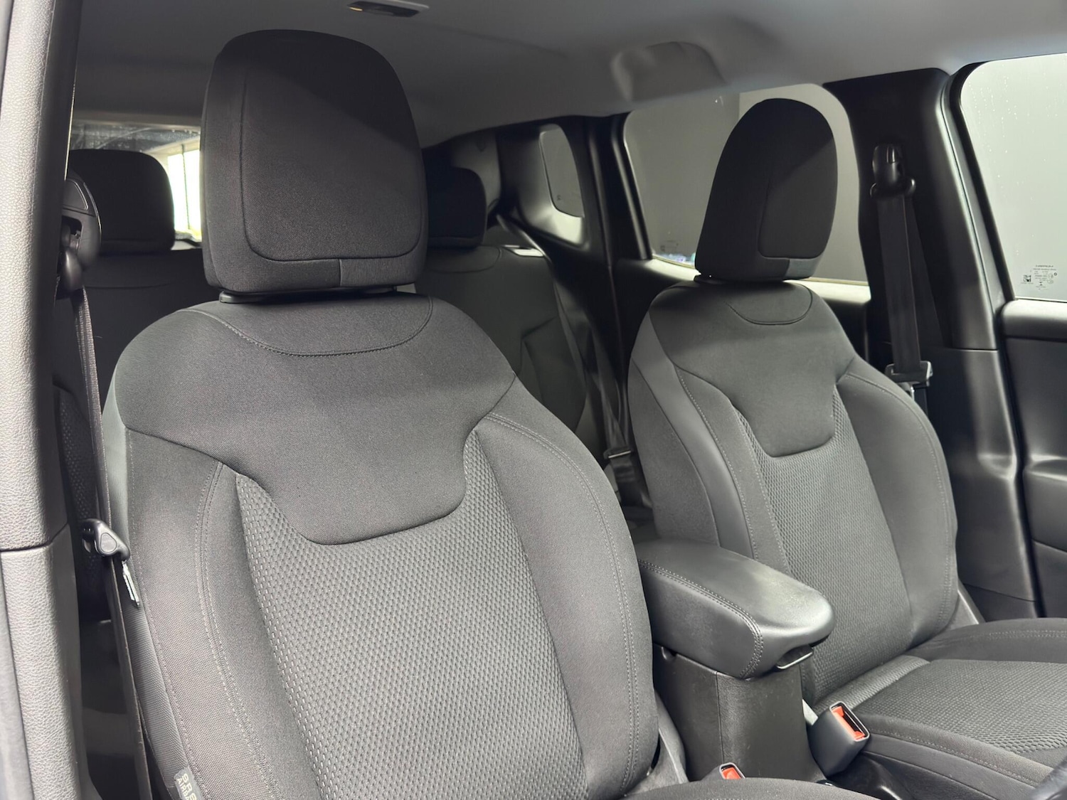 Used Jeep Renegade 2020 for sale - 76987921: Photo 21