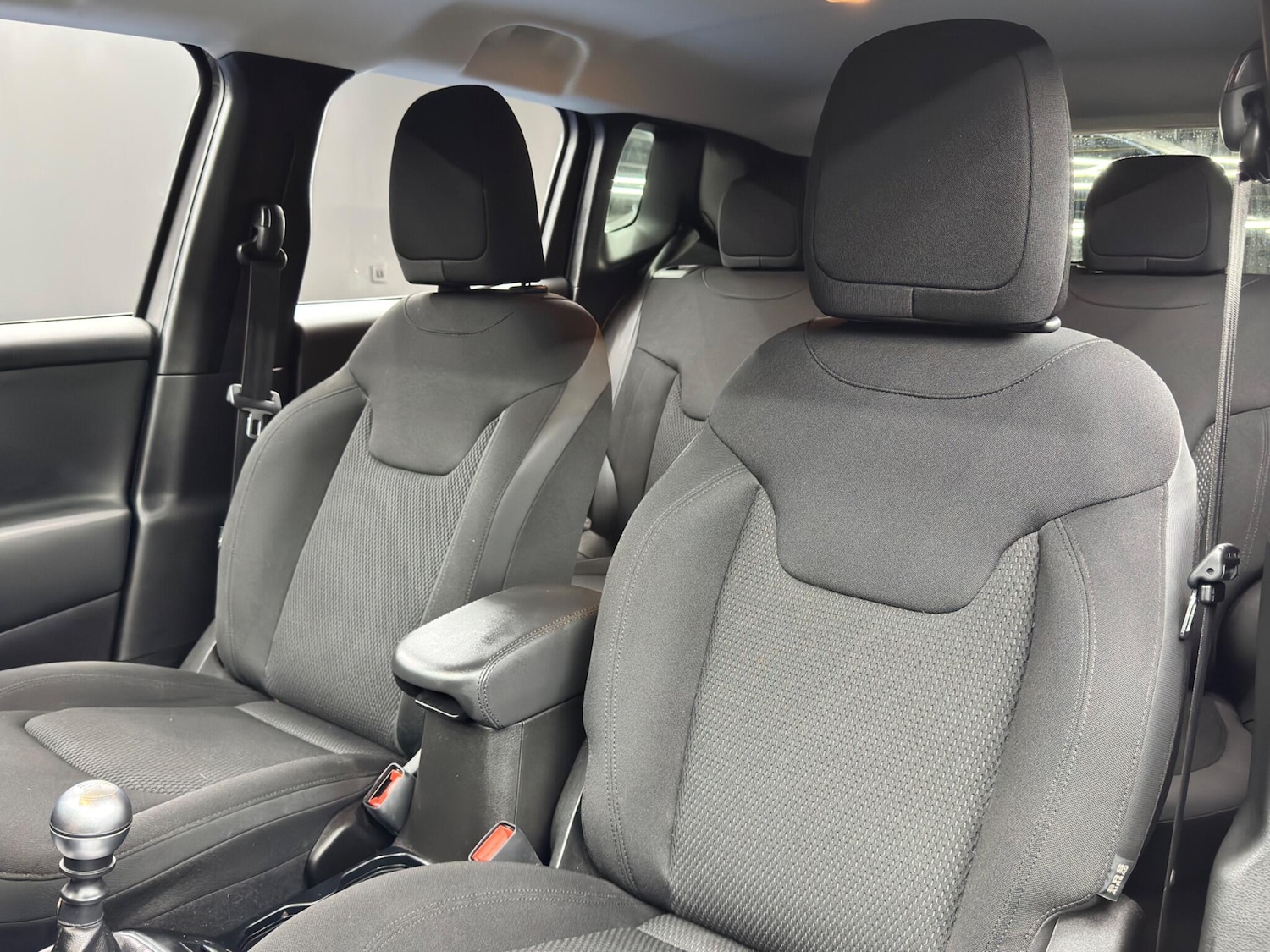 Used Jeep Renegade 2020 for sale - 76987921: Photo 23