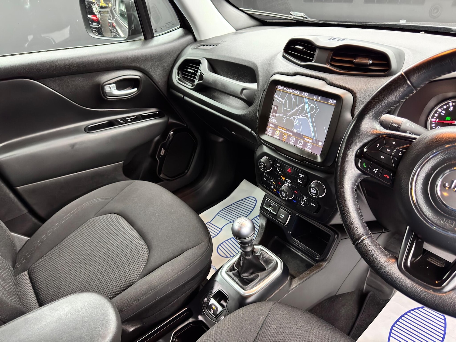 Used Jeep Renegade 2020 for sale - 76987921: Photo 35