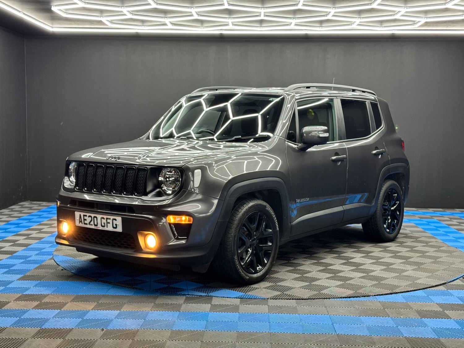 Used Jeep Renegade 2020 for sale - 76987921: Photo 4