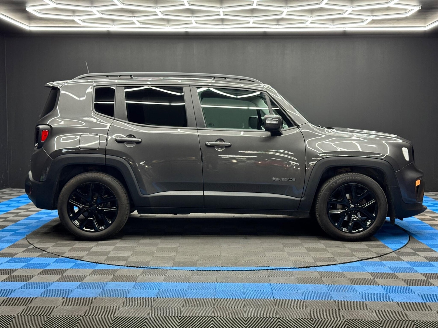 Used Jeep Renegade 2020 for sale - 76987921: Photo 5