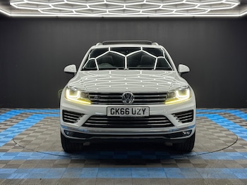 Used Volkswagen Touareg 2016 for sale - 78018814: Photo