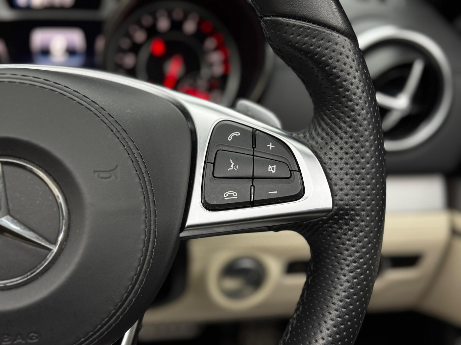 Used Mercedes-Benz SL 2018 for sale - 76701572: Photo 19