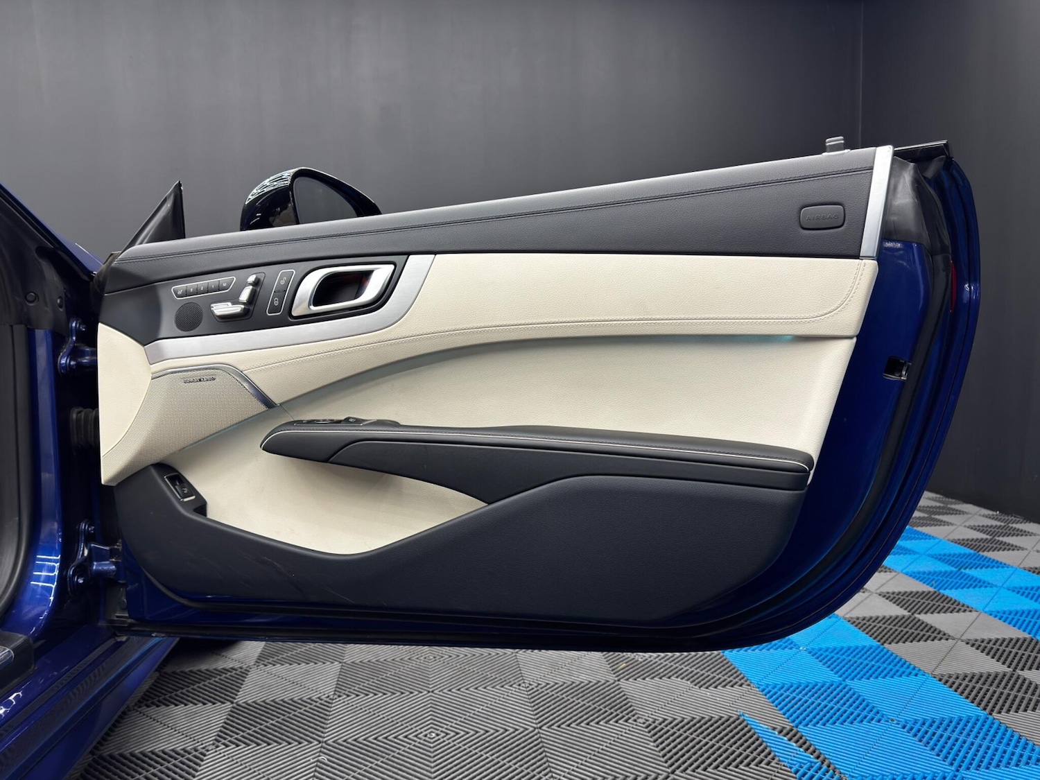 Used Mercedes-Benz SL 2018 for sale - 76701572: Photo 39