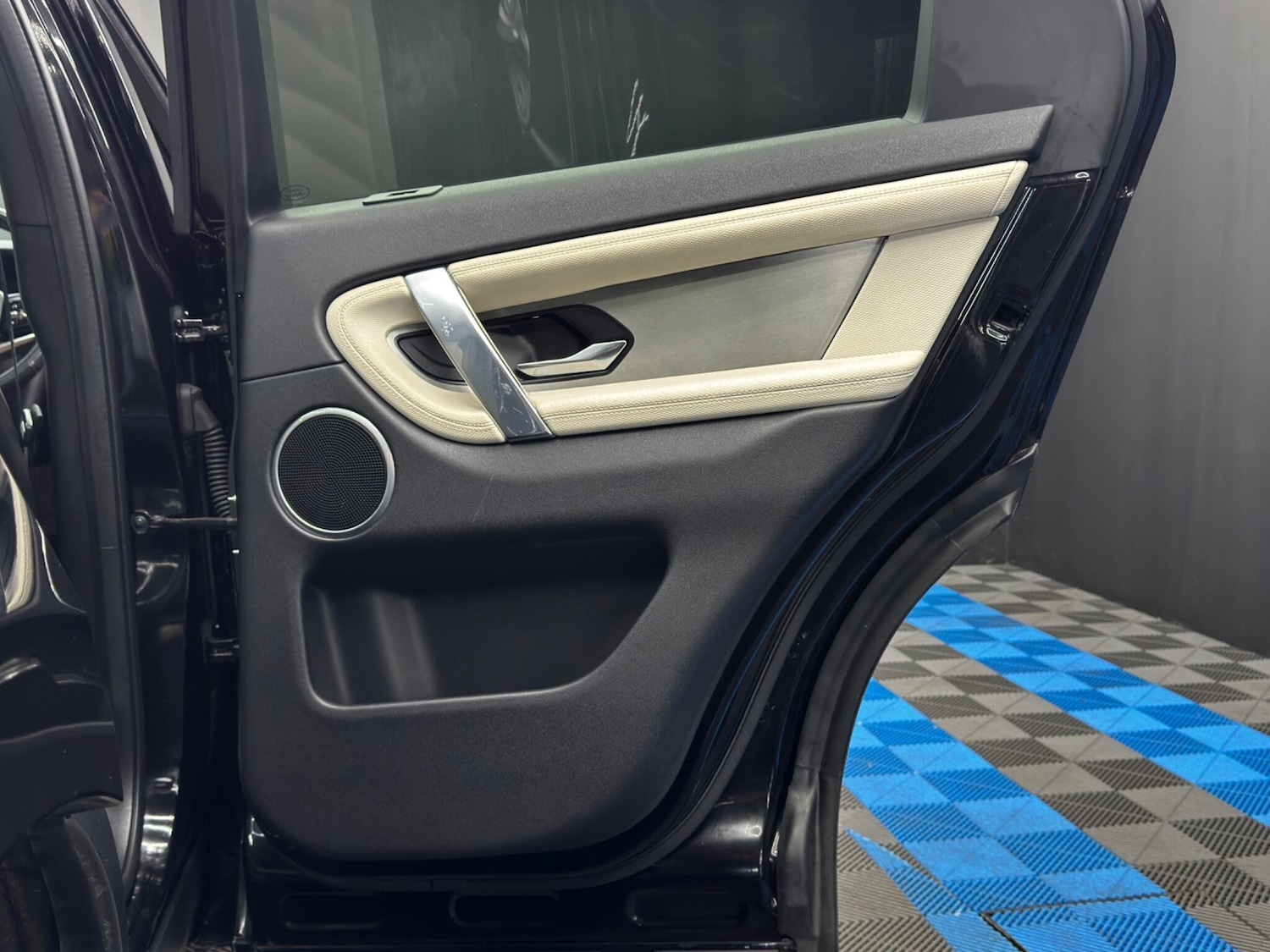 Used Land Rover Discovery Sport 2021 for sale - 78006642: Photo 45