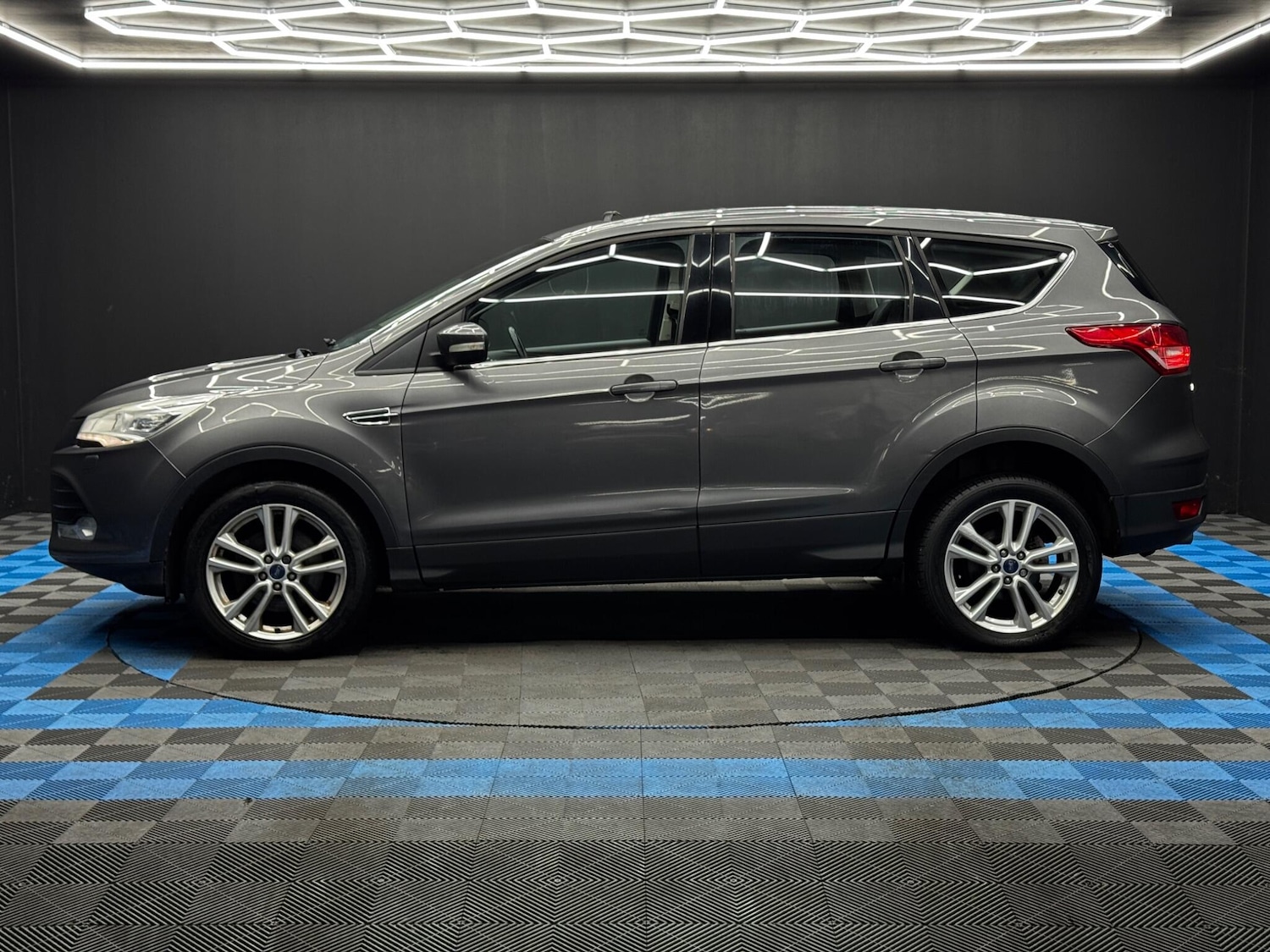 Used Ford Kuga 2013 for sale - 76913215: Photo 8