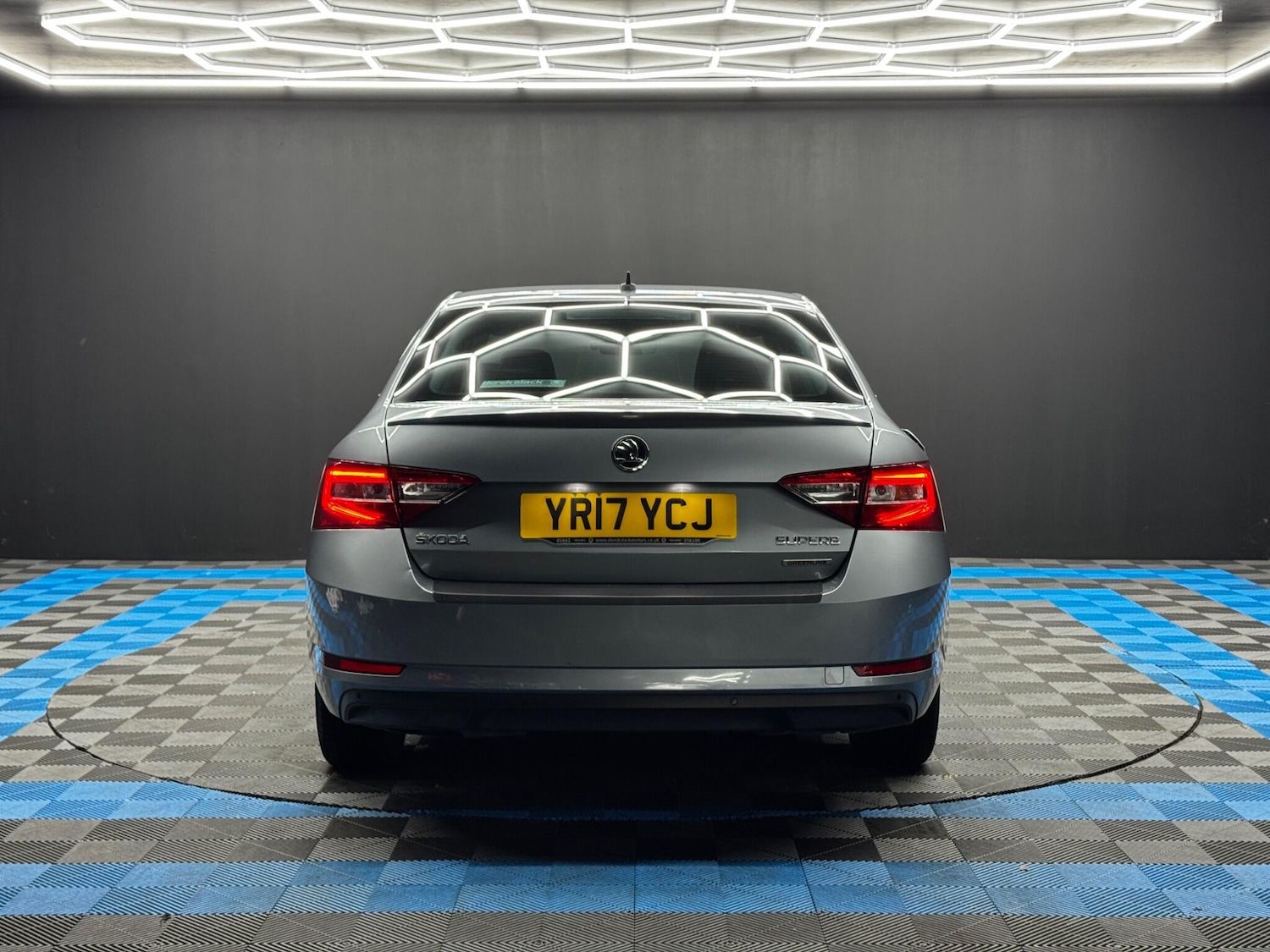 Used Skoda Superb 2017 for sale - 76839743: Photo 6