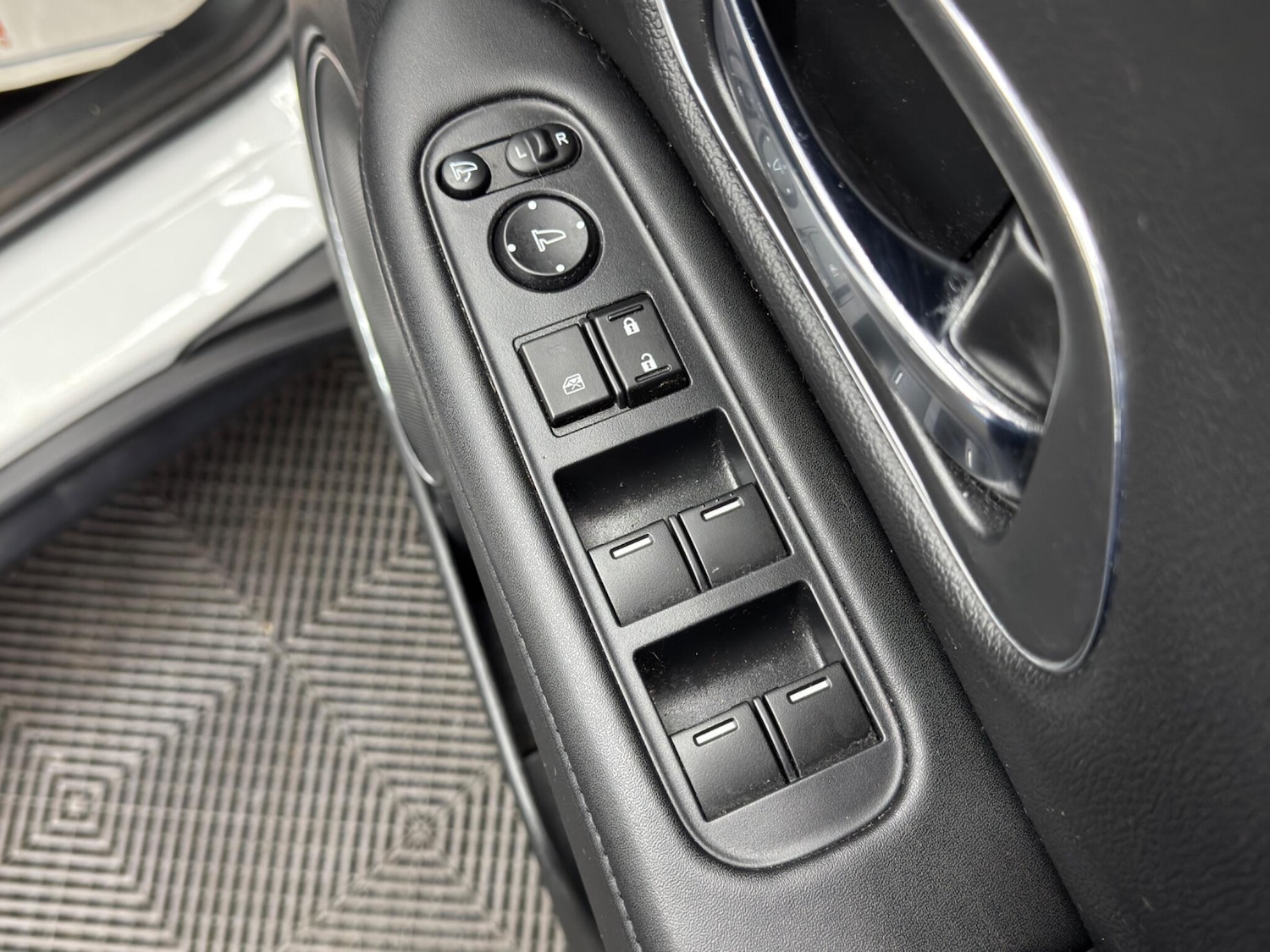 Used Honda HR-V 2016 for sale - 77696090: Photo 38