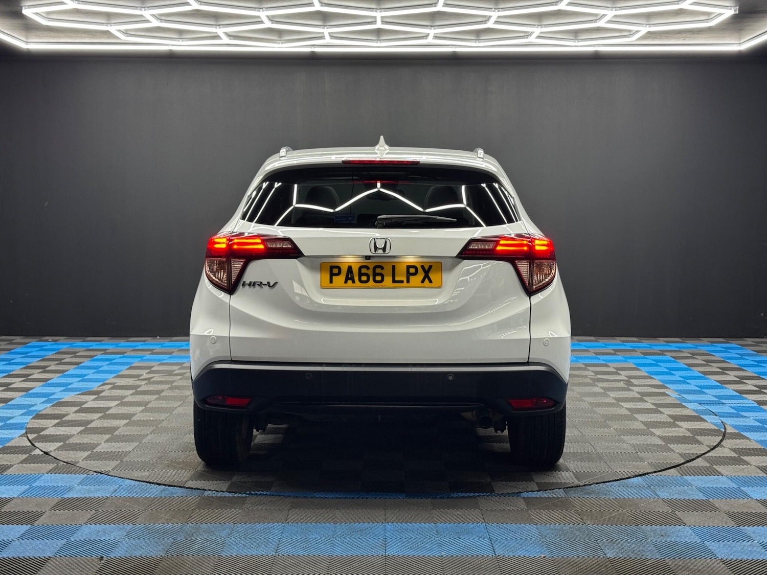 Used Honda HR-V 2016 for sale - 77696090: Photo 6